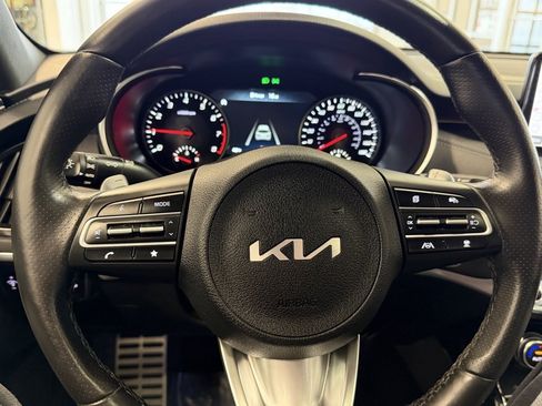 Used 2023 Kia Stinger GT2 image 22