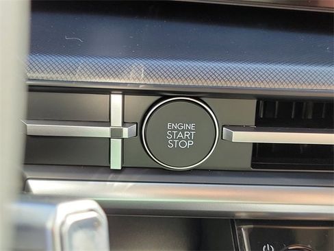 New 2026 Hyundai Santa Fe SEL image 9