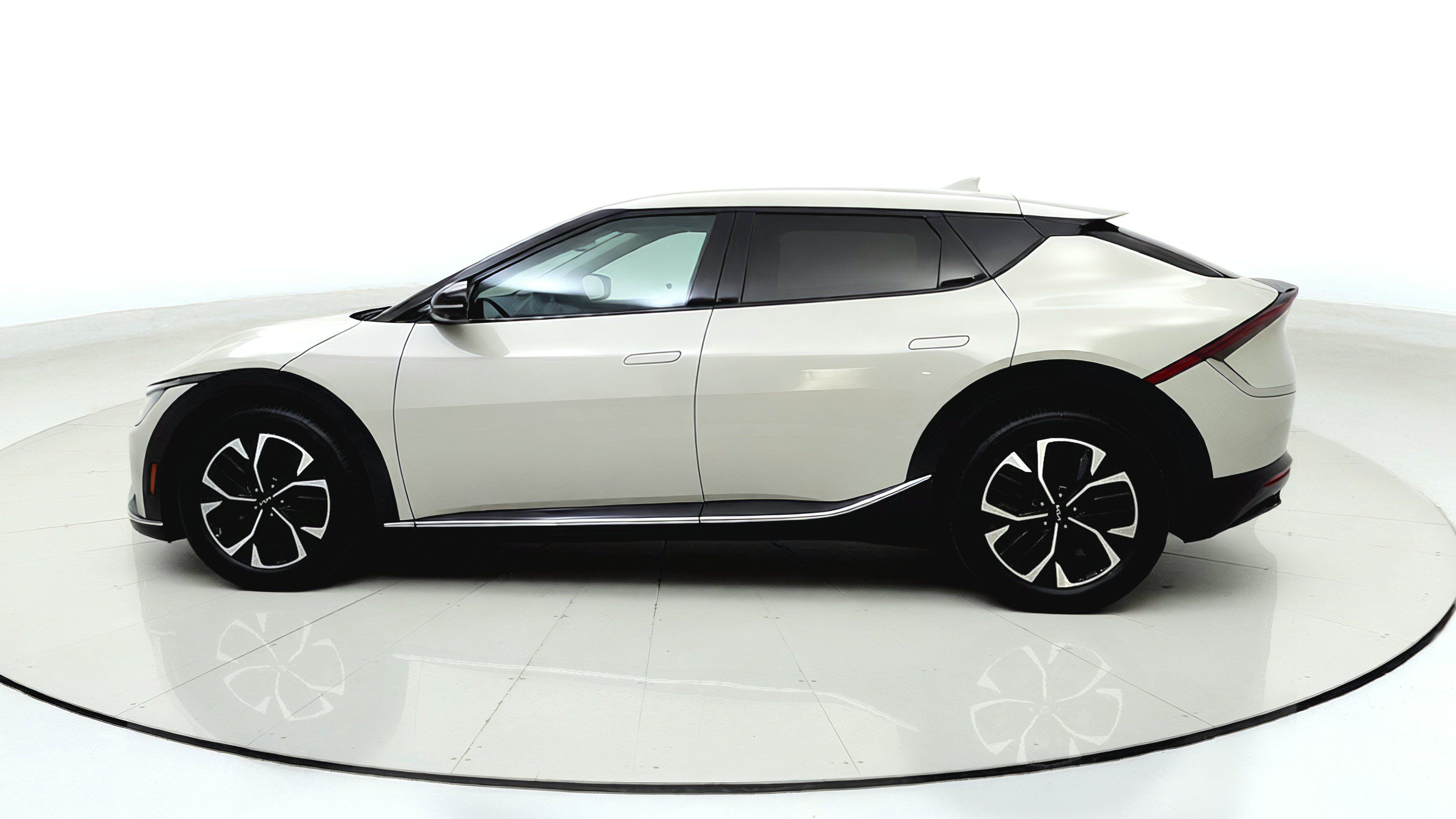 Used 2023 Kia EV6 Wind AWD/4WD image 4