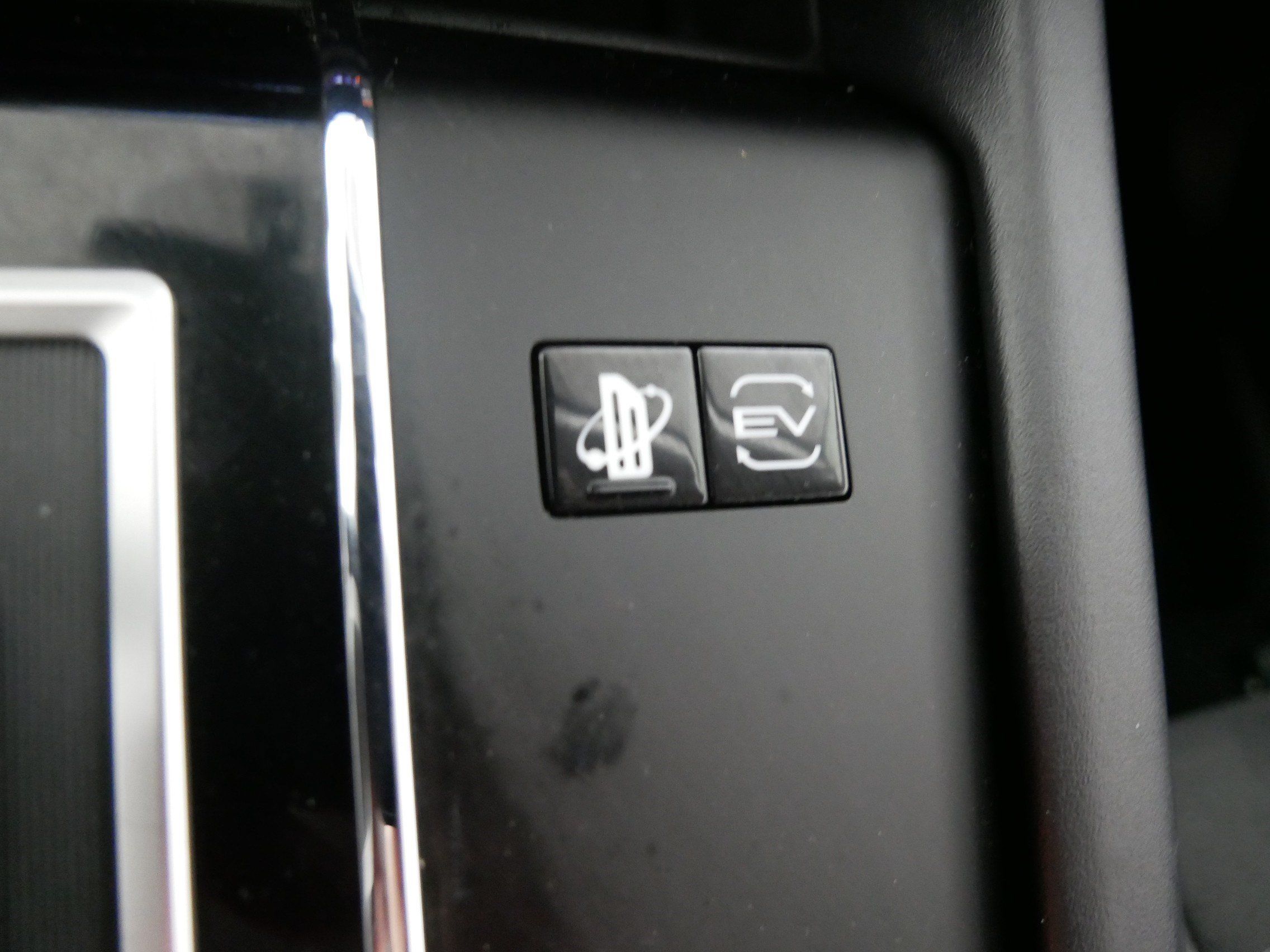 Used 2023 Mitsubishi Outlander SE AWD/4WD image 32