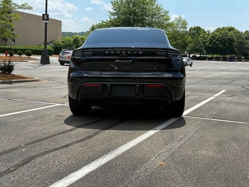 New 2025 Porsche Macan 4S Electric image 6