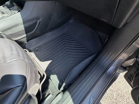 Used 2019 Jeep Cherokee Latitude Plus AWD/4WD image 33