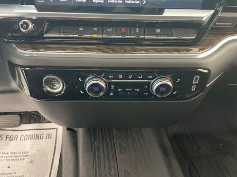 Used 2023 GMC Sierra 1500 SLE AWD/4WD image 42