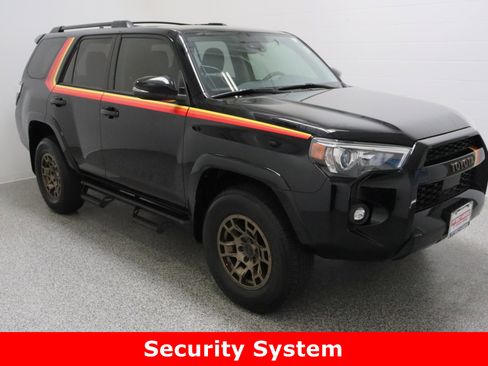 Certified 2023 Toyota 4Runner 40th Anniversary SE image 4