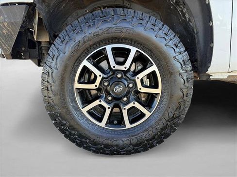 Used 2016 Toyota Tundra SR5 image 24