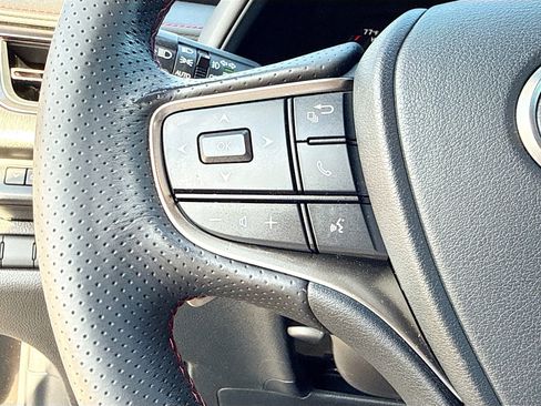 Used 2022 Lexus UX 200 F Sport w/ Accessory Package (Z1) image 36