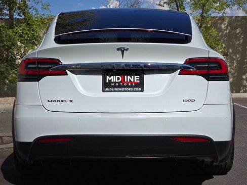 Used 2018 Tesla Model X 100D AWD/4WD image 9