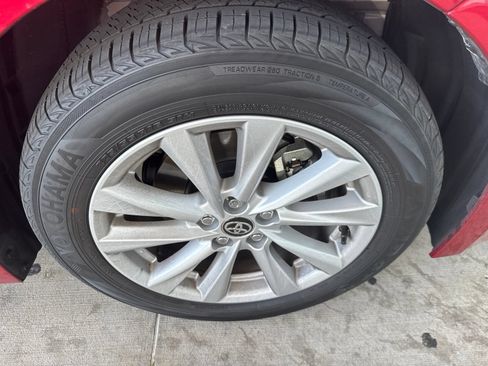 Used 2026 Toyota Corolla SE FWD image 25