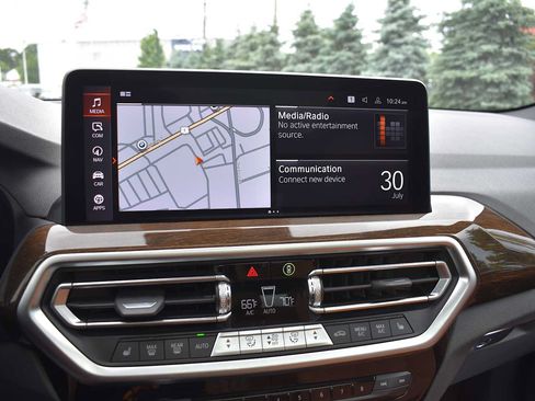 Used 2023 BMW X3 xDrive30i w/ Premium Package w/ZPA AWD/4WD image 22