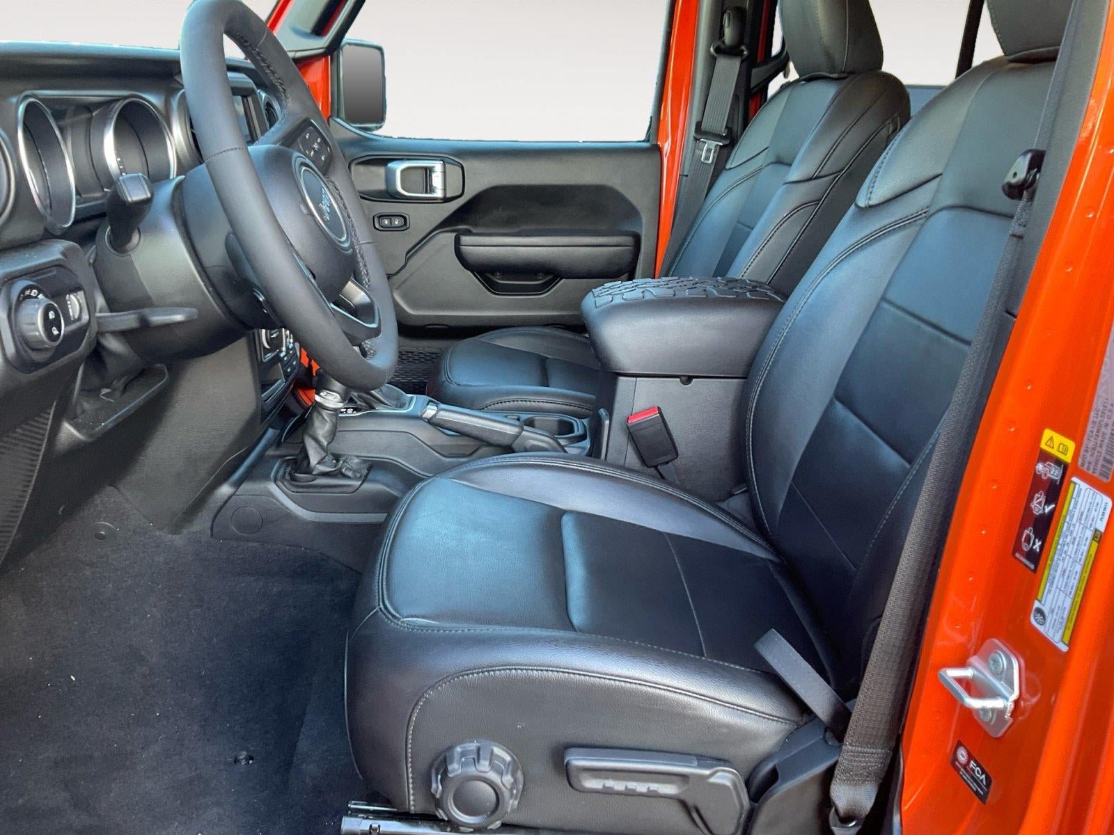 Used 2023 Jeep Gladiator Sport AWD/4WD image 9