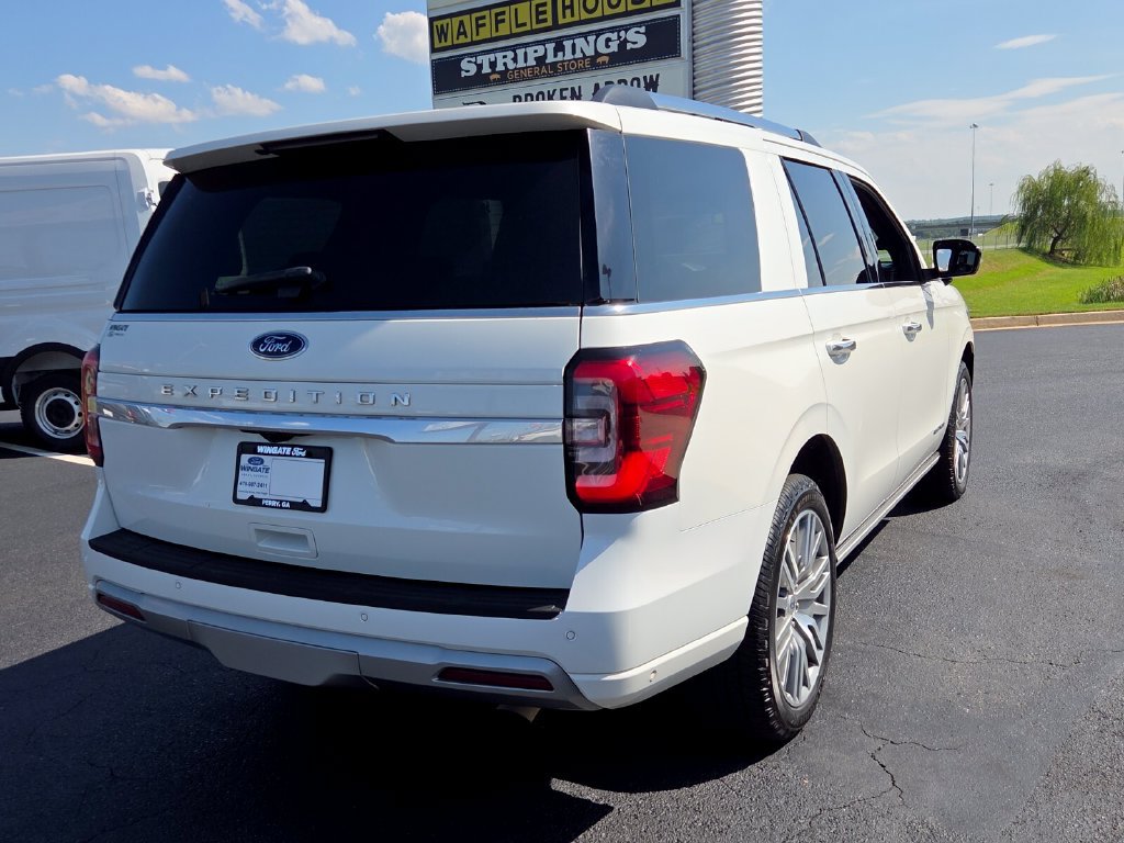 Used 2024 Ford Expedition Platinum AWD/4WD image 18