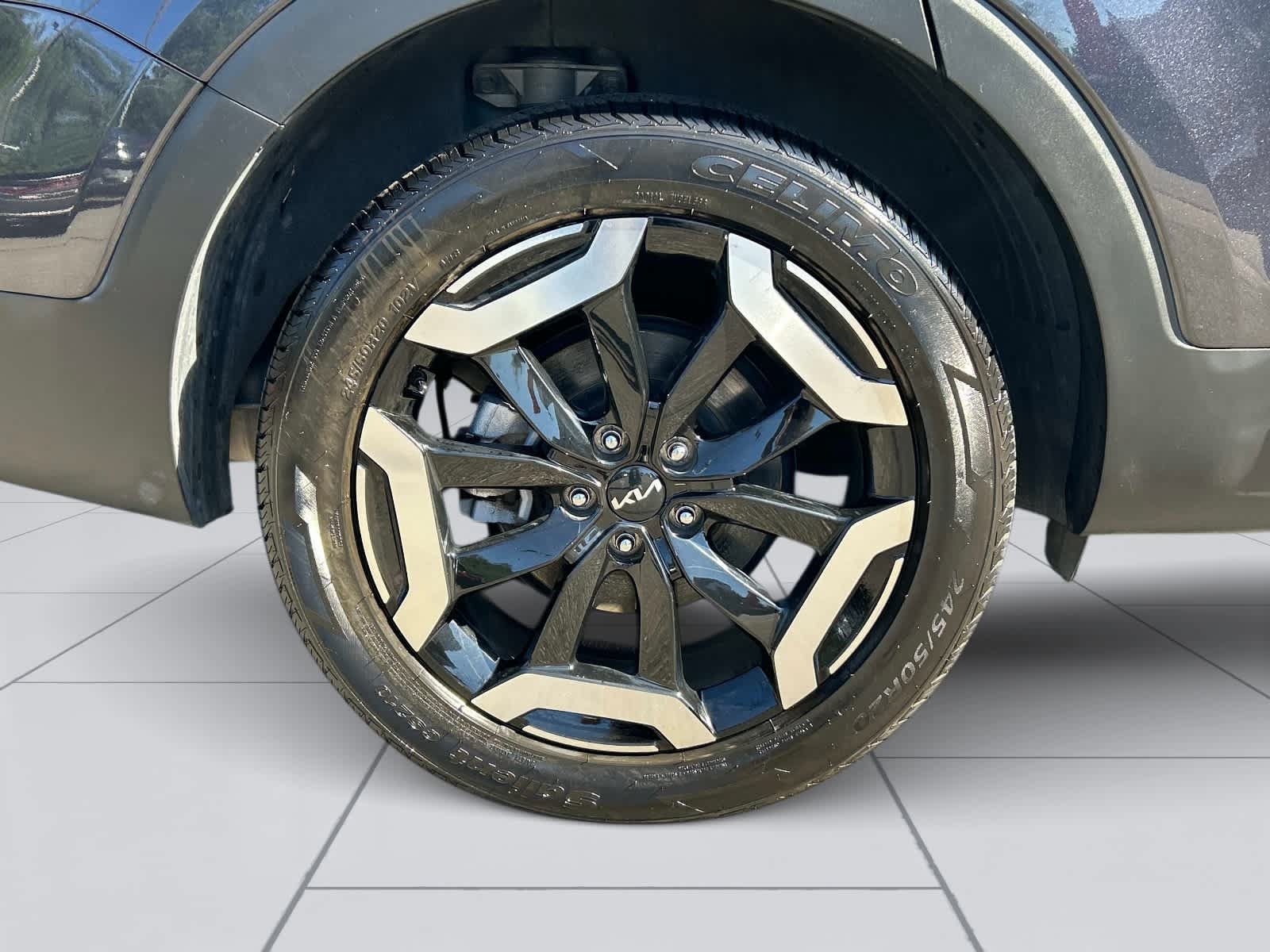 Used 2025 Kia Telluride S AWD/4WD image 14
