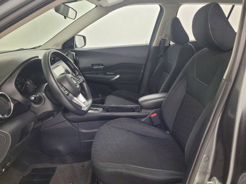 Used 2021 Nissan Kicks SV FWD image 17