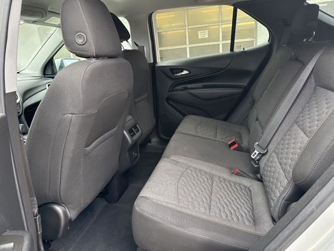Used 2020 Chevrolet Equinox LT image 12