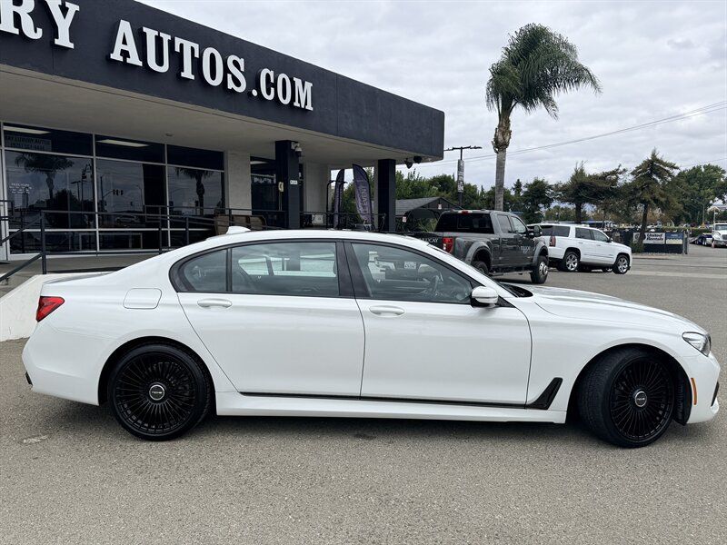 Used 2019 BMW 740i w/ M Sport Package RWD image 8