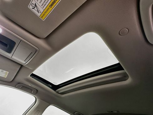 Used 2025 Honda CR-V EX-L image 25