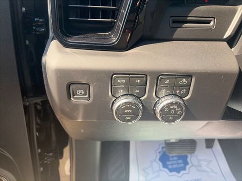 New 2026 GMC Sierra 1500 AT4 w/ AT4 Premium Package AWD/4WD image 19