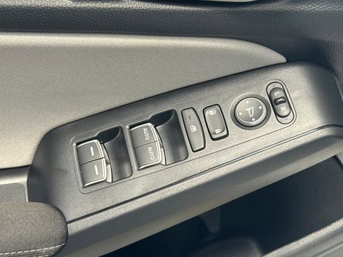 Certified 2025 Honda Civic Sport image 14