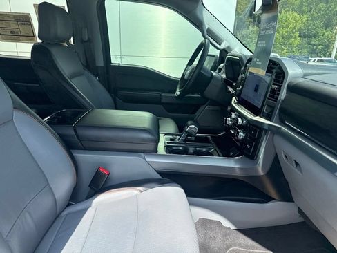 Used 2025 Ford F150 Lariat w/ Equipment Group 501A Mid AWD/4WD image 33