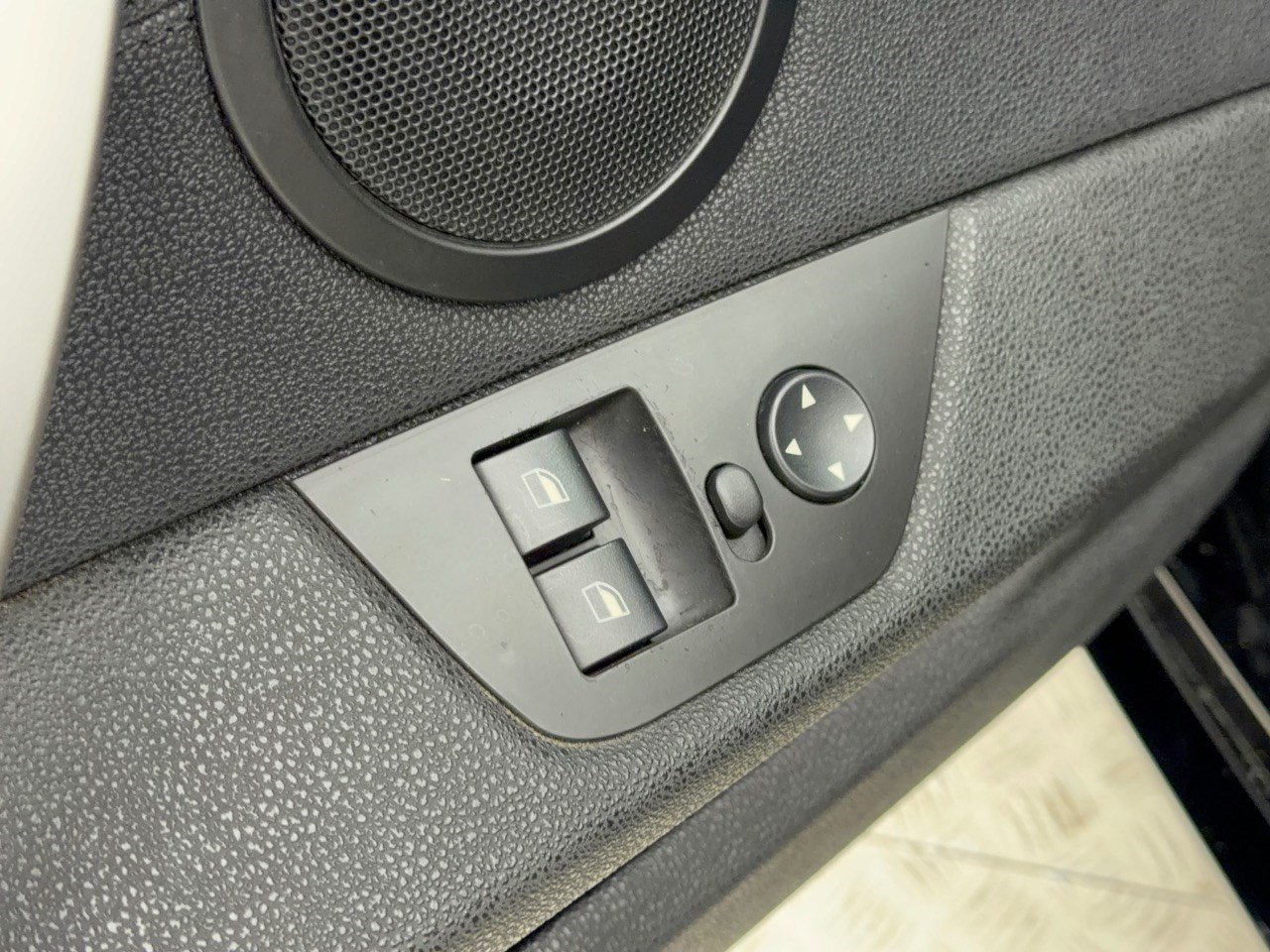 Used 2007 BMW Z4 3.0i RWD image 15