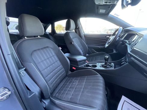 Used 2019 Volkswagen Jetta GLI FWD image 13