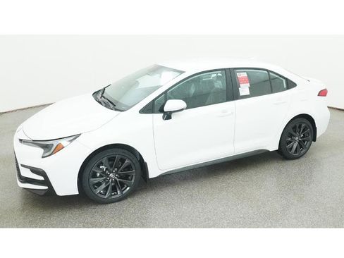 New 2026 Toyota Corolla SE image 2