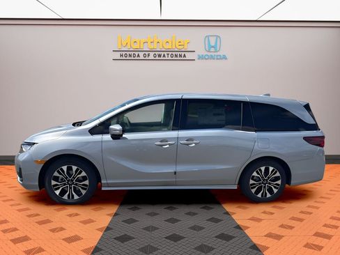 New 2026 Honda Odyssey Elite image 2