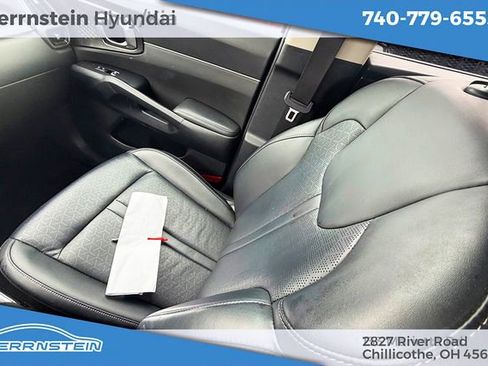 Used 2023 Kia Sorento EX AWD/4WD image 11