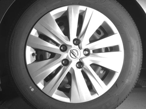 Used 2025 Nissan Sentra S FWD image 14