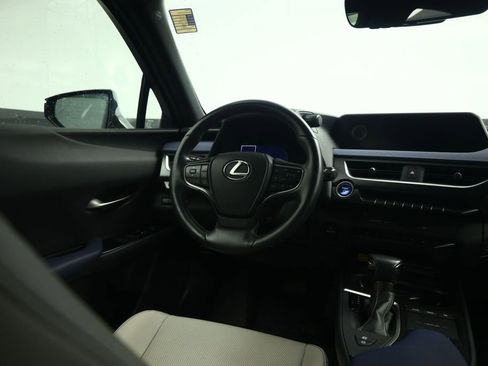 Used 2021 Lexus UX 250h w/ Premium Package AWD/4WD image 39