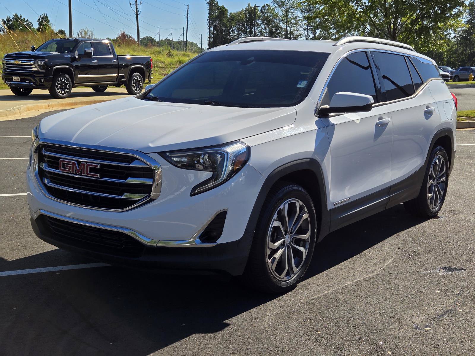 Used 2019 GMC Terrain SLT w/ Preferred Package FWD image 1
