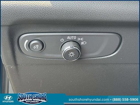 Used 2023 Buick Envision Essence FWD image 22