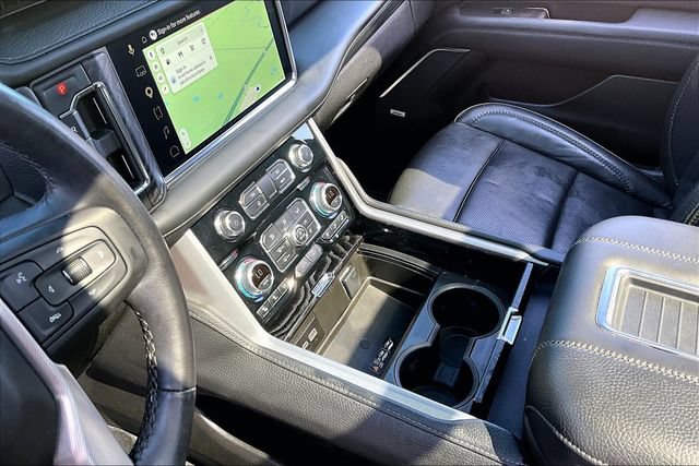 Used 2024 GMC Yukon Denali w/ Advanced Technology Package AWD/4WD image 18