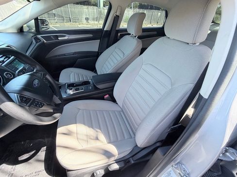 Used 2018 Ford Fusion S FWD image 8