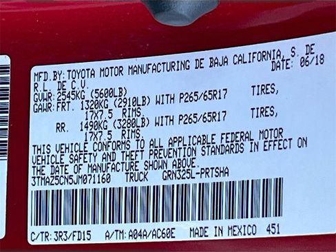 Used 2018 Toyota Tacoma TRD Sport image 30