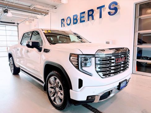 Used 2024 GMC Sierra 1500 Denali image 2
