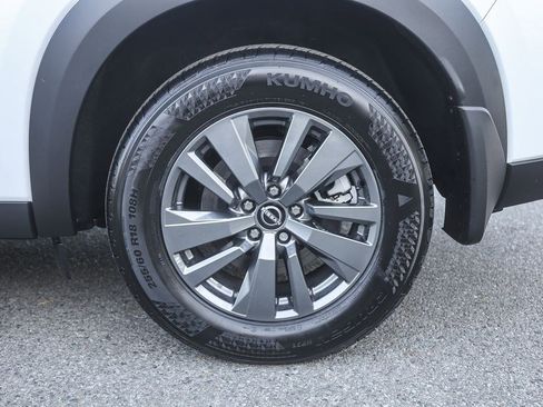 New 2026 Nissan Pathfinder SV FWD image 10