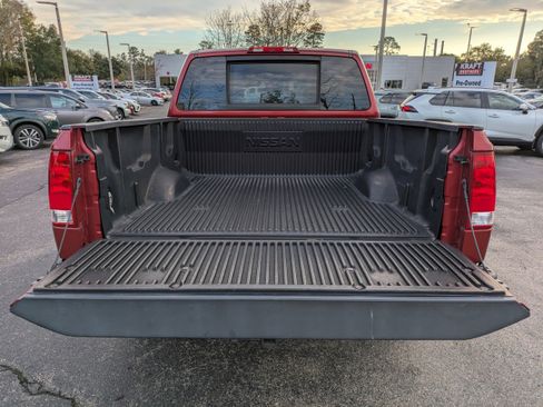 Used 2015 Nissan Titan SV w/ SV Value Truck Package image 12