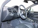 New 2025 Porsche Macan image 4