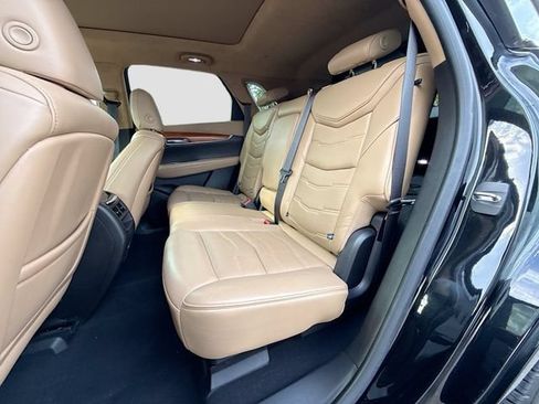 Used 2018 Cadillac XT5 Platinum AWD/4WD image 21