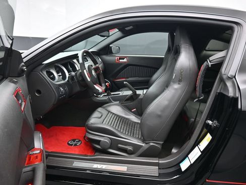 Used 2012 Ford Mustang Shelby GT500 w/ SVT Performance Pkg RWD image 11