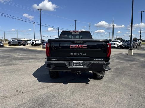 New 2025 GMC Sierra 2500 Denali w/ Technology Package image 36