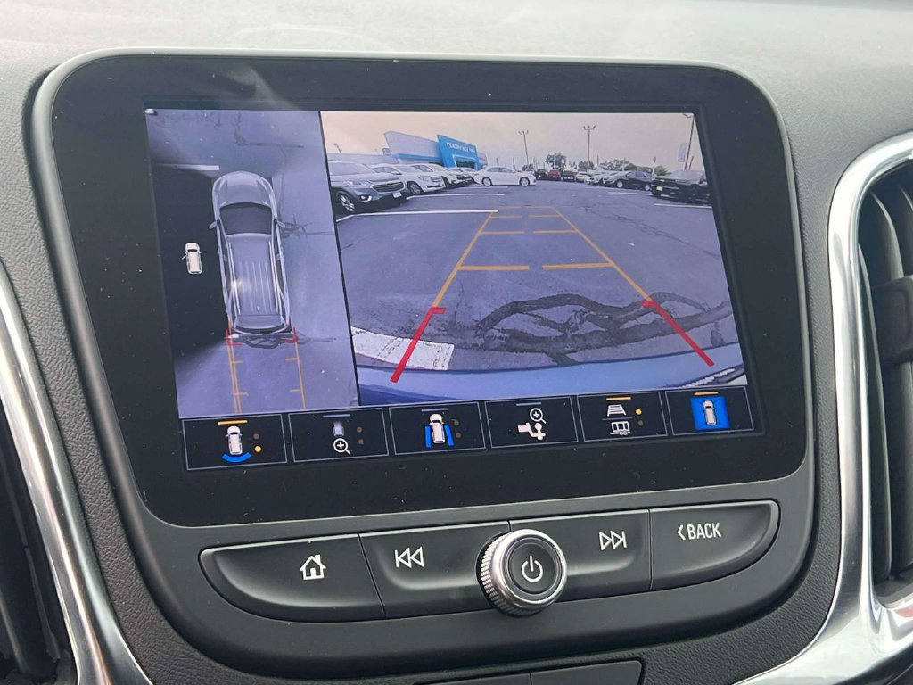 Used 2024 Chevrolet Equinox LT FWD image 34
