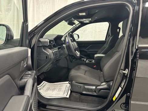 Used 2025 Toyota 4Runner SR5 image 10