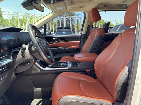 Used 2022 Kia Carnival SX Prestige FWD image 9