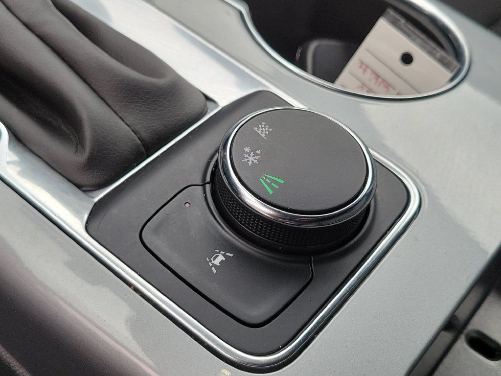 Used 2021 Chevrolet Blazer LT w/ LPO, Black Accent Package FWD image 33
