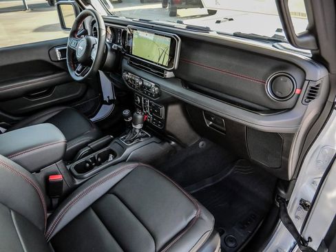New 2026 Jeep Wrangler Unlimited Rubicon 392 image 18