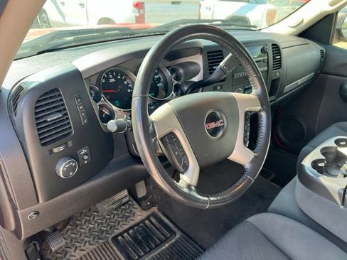 Used 2009 GMC Sierra 1500 SLE w/ Power Pack Plus AWD/4WD image 12