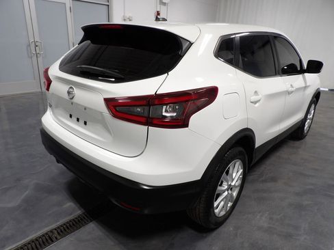 Used 2022 Nissan Rogue Sport S FWD image 5