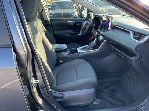 Used 2023 Toyota RAV4 LE image 19